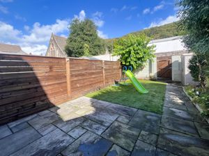 Photo 21- click for photo gallery